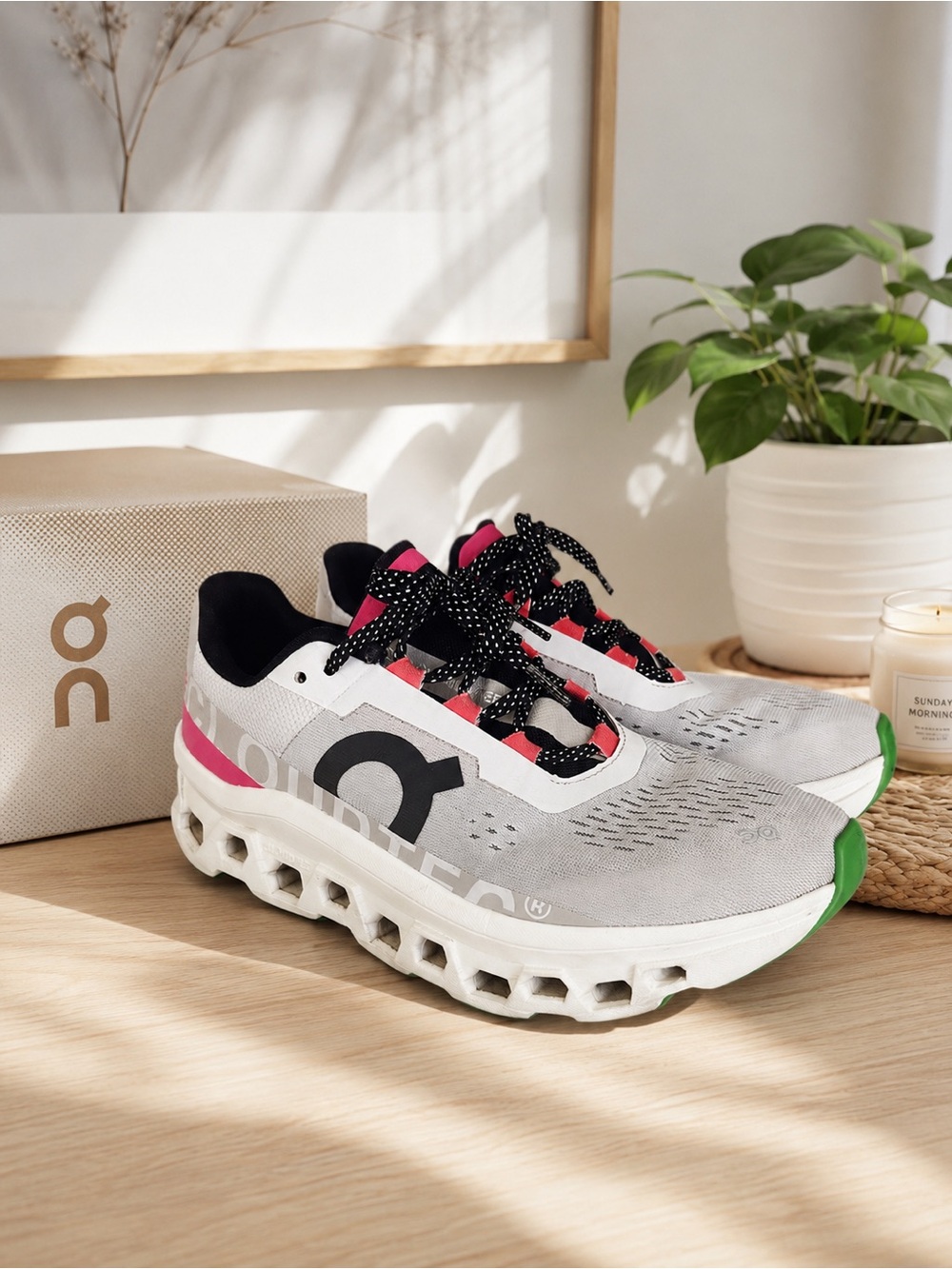 On Cloudmonster Running Shoes - Women's | White/Gray/Pink |
Excellent Condition
